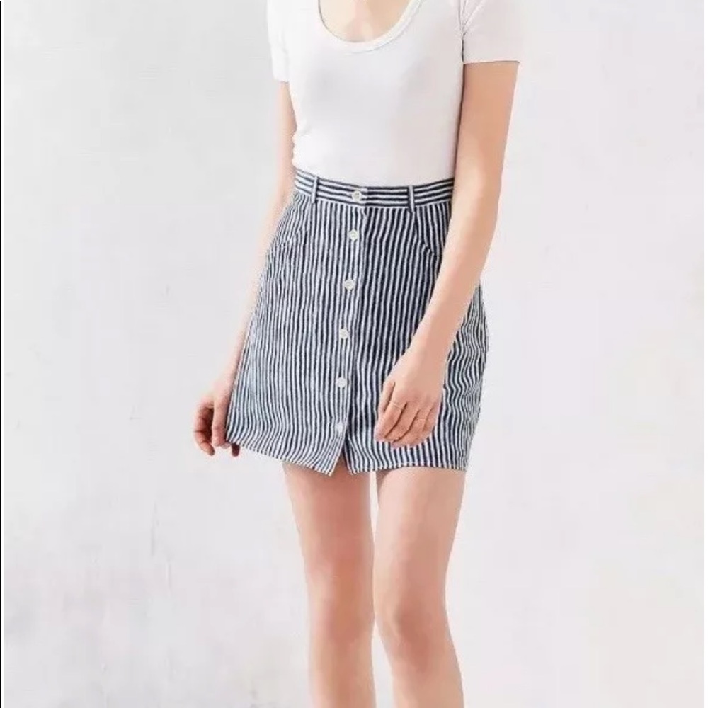 Striped Button Cooperative Skirt